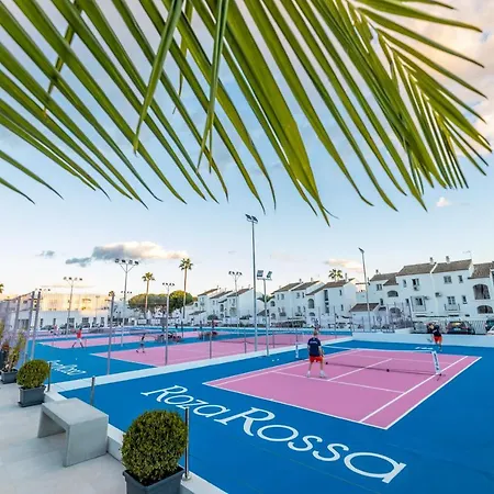Residencia Deportiva Rozarossa 에스테포나