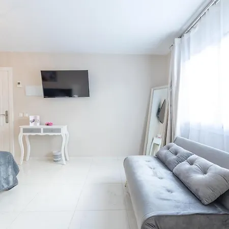호텔 Residencia Deportiva Rozarossa 에스테포나